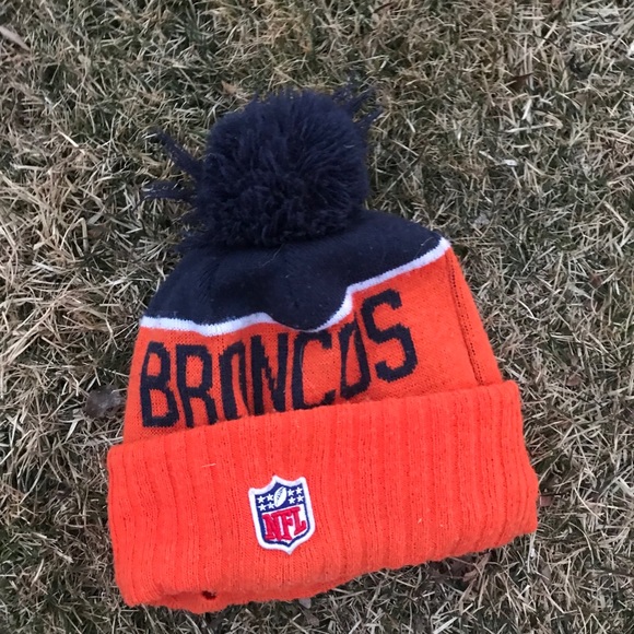 Denver Broncos beanie - Picture 2 of 2